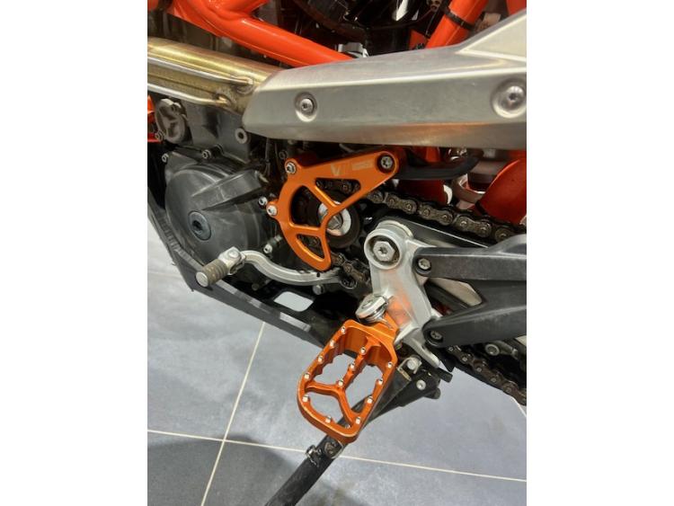 KTM 690 ENDURO R RADE GARAGE 