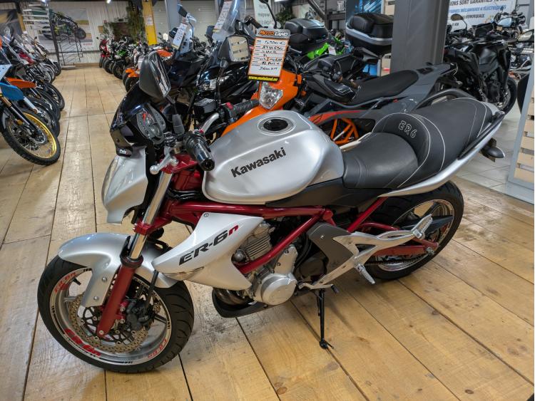 KAWASAKI ER-6