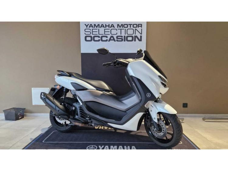 YAMAHA NMAX 125
