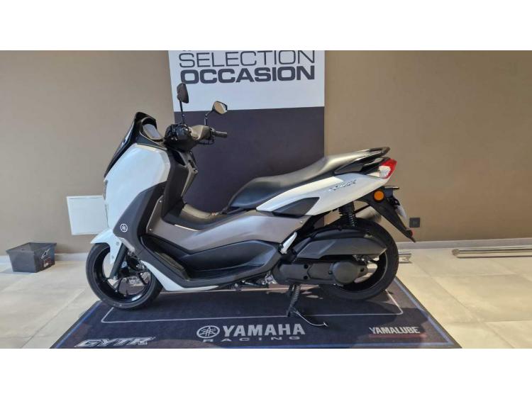 YAMAHA NMAX 125