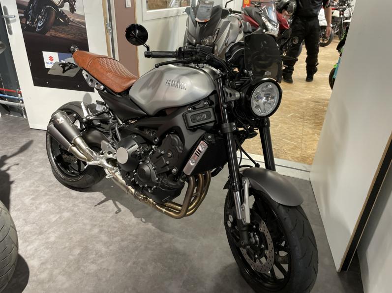 YAMAHA XSR 900