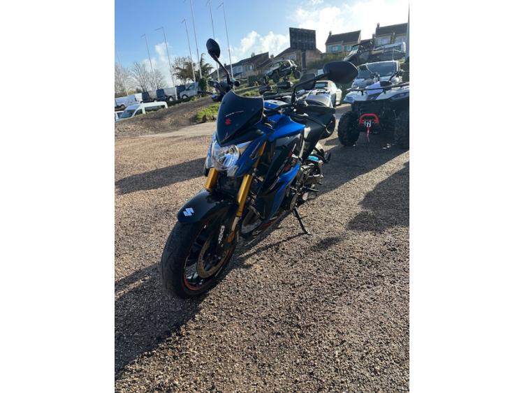 SUZUKI GSX S 1000