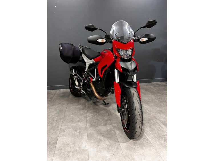 DUCATI HYPERSTRADA 821