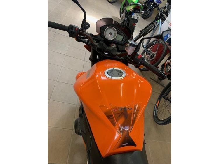 KAWASAKI Z 750