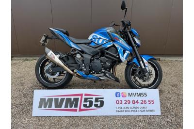 SUZUKI GSX 750