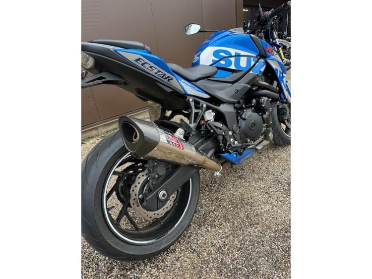 SUZUKI GSX 750