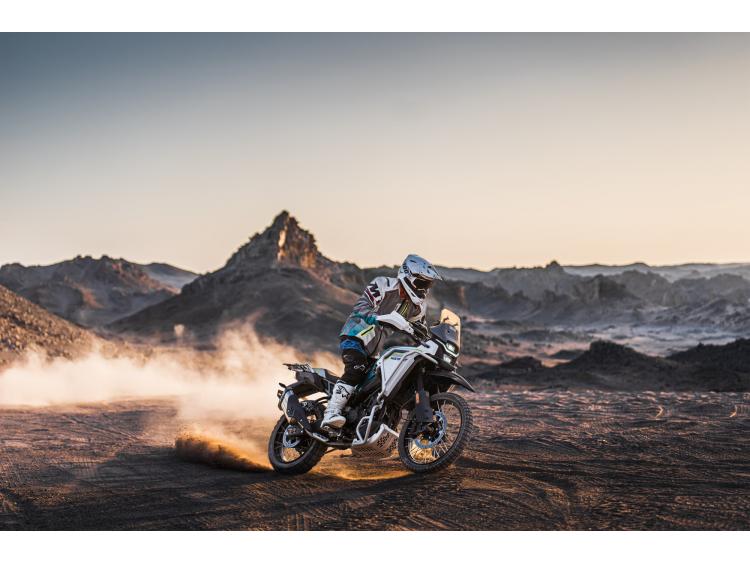 CF MOTO MT 450