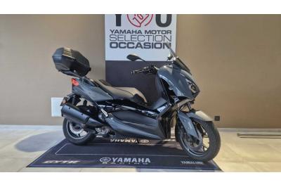 YAMAHA XMAX 300 Tech Max