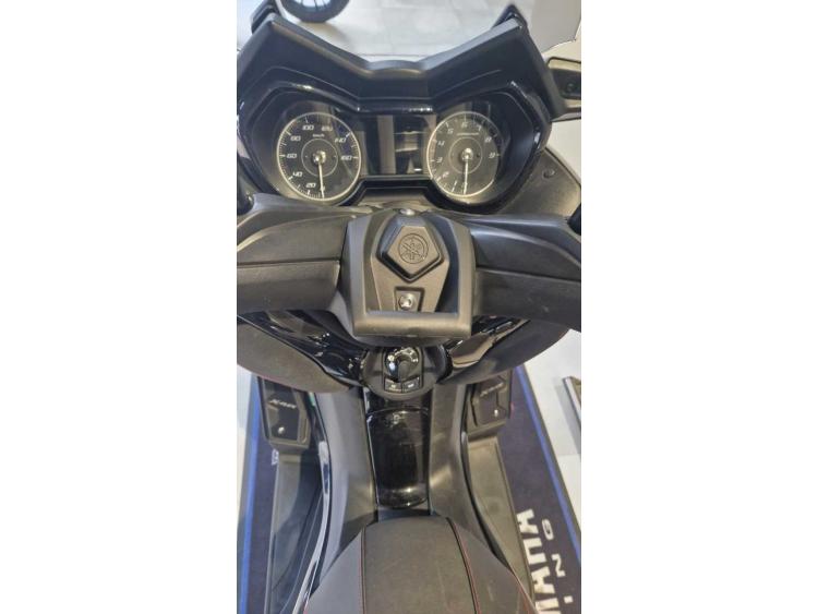 YAMAHA XMAX 300 Tech Max garantie 12 mois