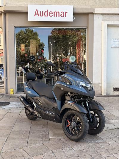 YAMAHA TRICITY 300