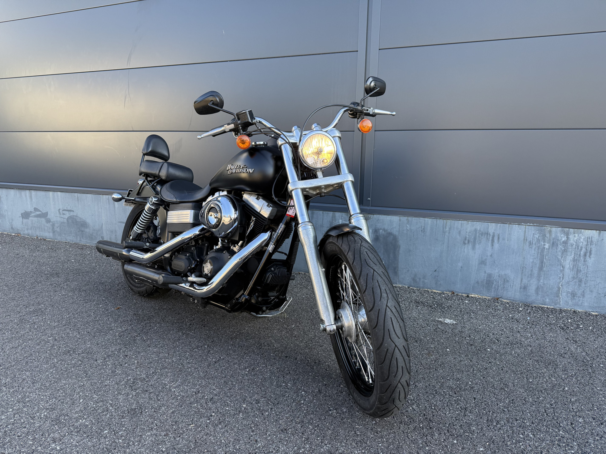 HARLEY-DAVIDSON DYNA STREET BOB 1584