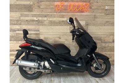 YAMAHA XMAX 125