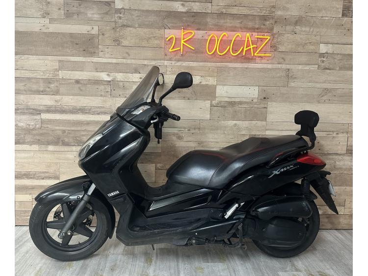 YAMAHA XMAX 125