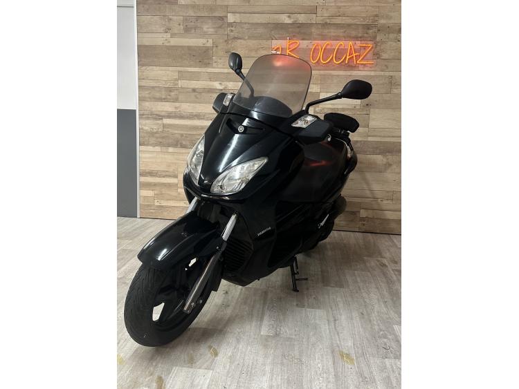 YAMAHA XMAX 125