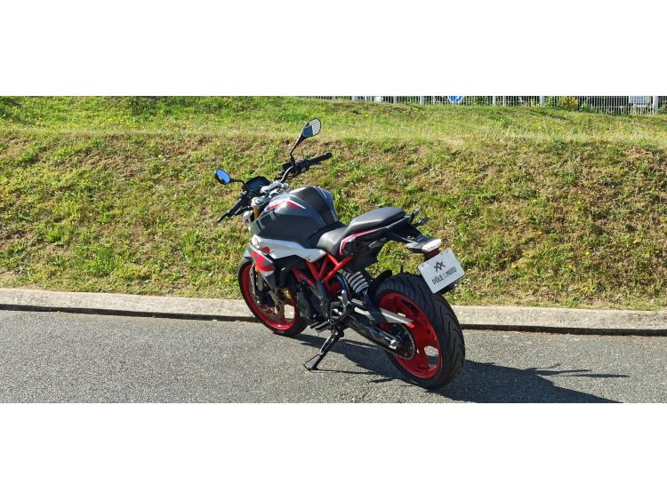 BMW G 310 R