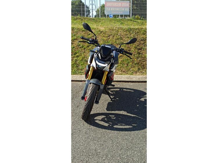 BMW G 310 R