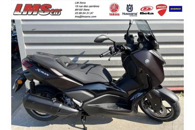YAMAHA XMAX 300 Tech Max