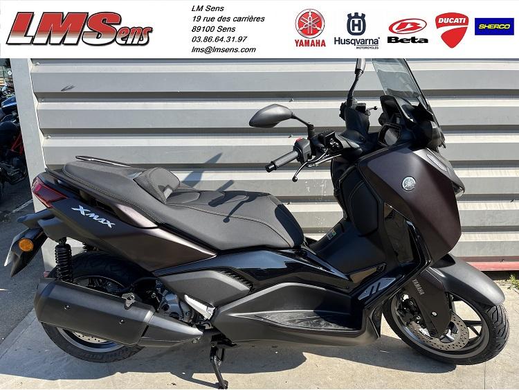 YAMAHA XMAX 300 Tech Max