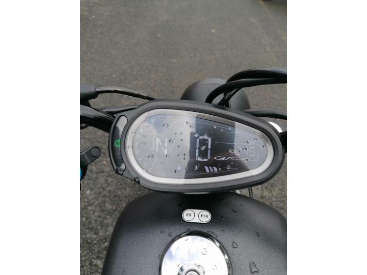 HYOSUNG GV 125 S 2025 / 94.62€mois* / DSN MOTOS 33