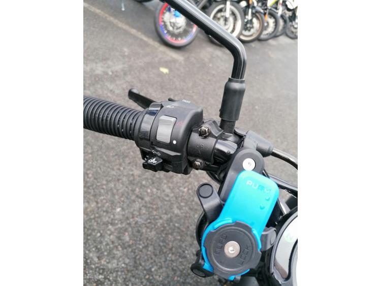 HYOSUNG GV 125 S 2025 / 94.62€mois* / DSN MOTOS 33