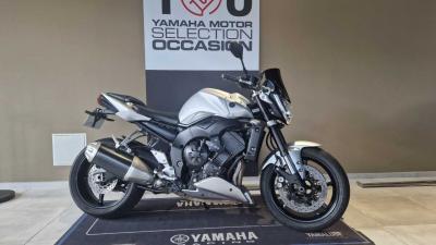 YAMAHA FZ1