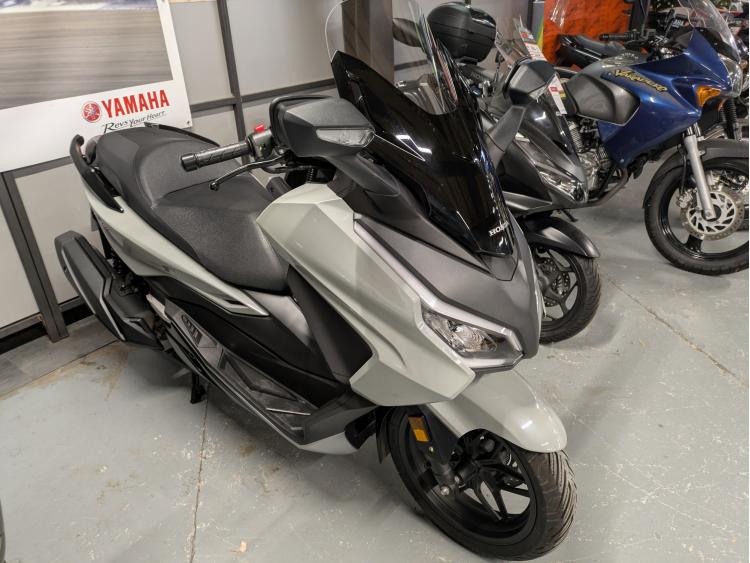 HONDA NSS FORZA 350