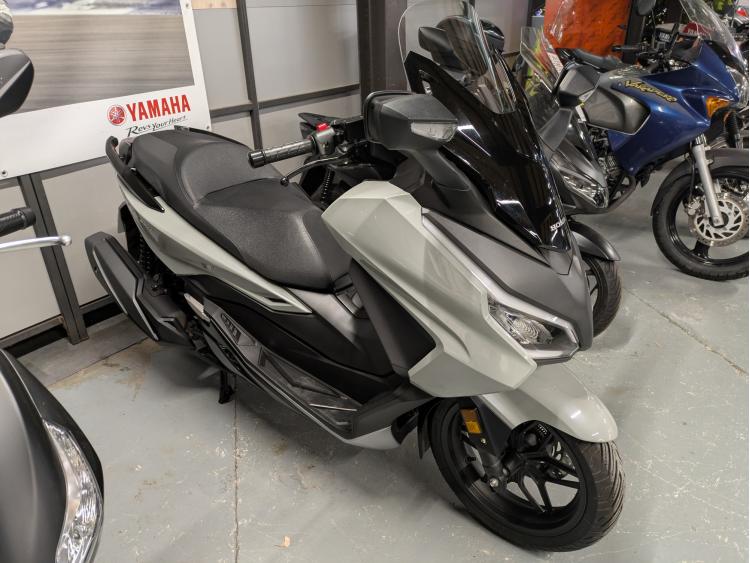 HONDA NSS FORZA 350