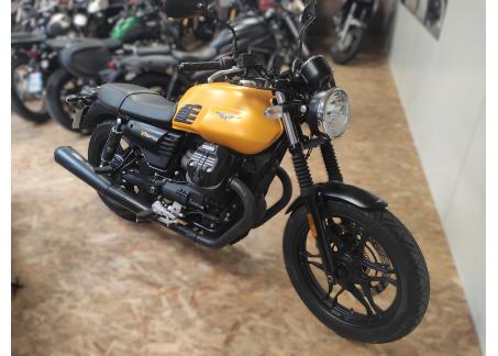 MOTO GUZZI V7 III STONE 750