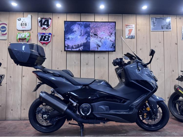 YAMAHA XP T-MAX 560 TECH MAX 