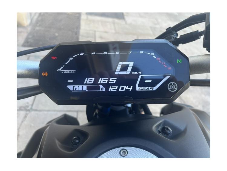 YAMAHA MT-07 (47.5CV)