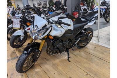 YAMAHA FZ8