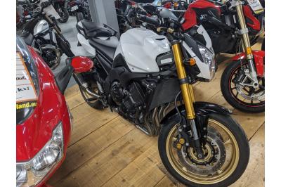 YAMAHA FZ8