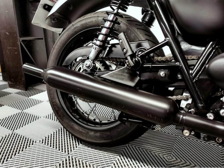 TRIUMPH Bonneville T120 Black