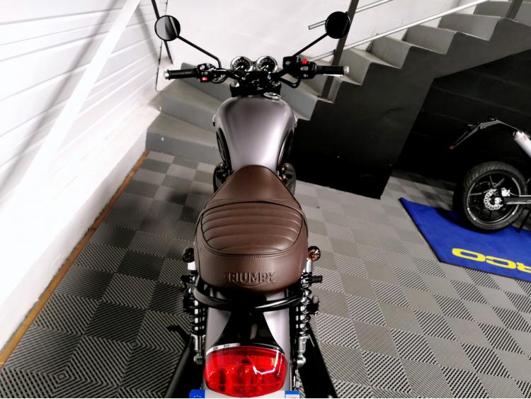 TRIUMPH Bonneville T120 Black