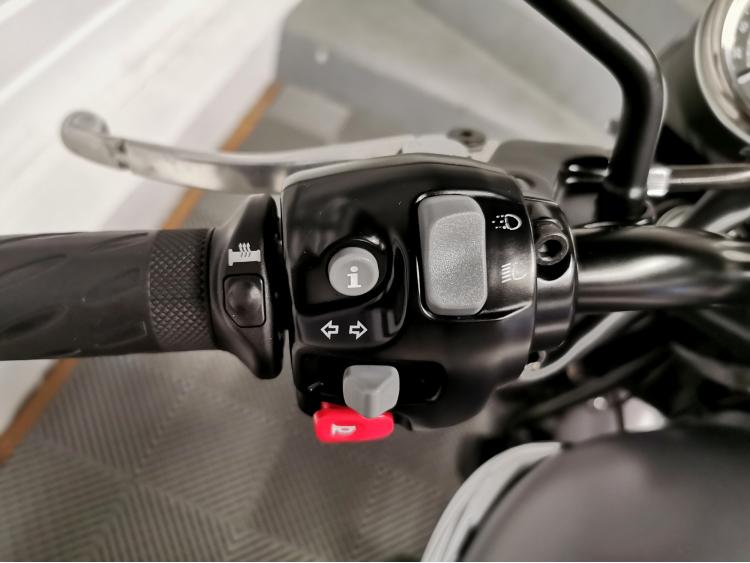 TRIUMPH Bonneville T120 Black