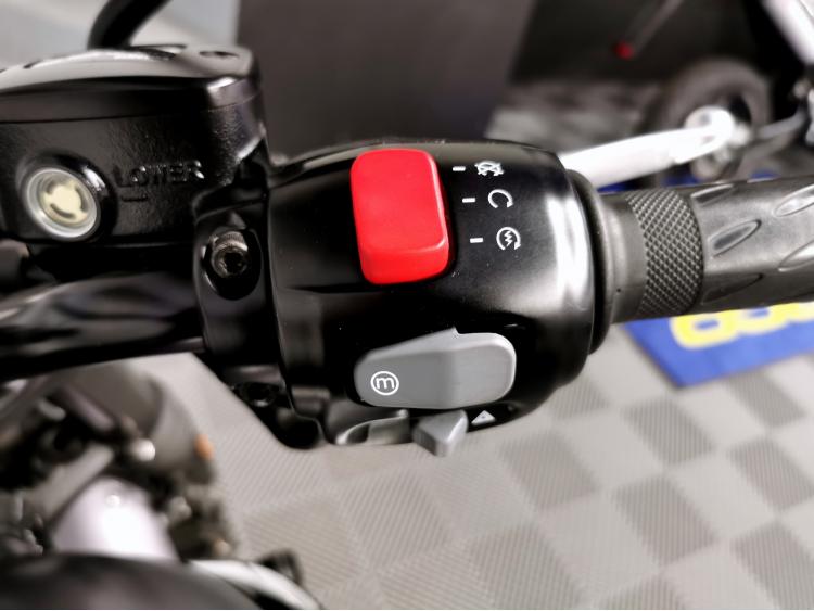 TRIUMPH Bonneville T120 Black