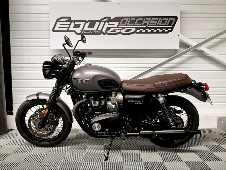 TRIUMPH Bonneville T120 Black