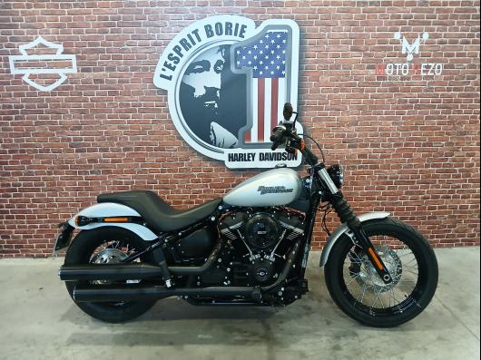 HARLEY-DAVIDSON SOFTAIL STREET BOB 1745