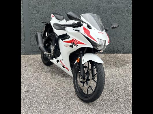 SUZUKI GSX-R 125