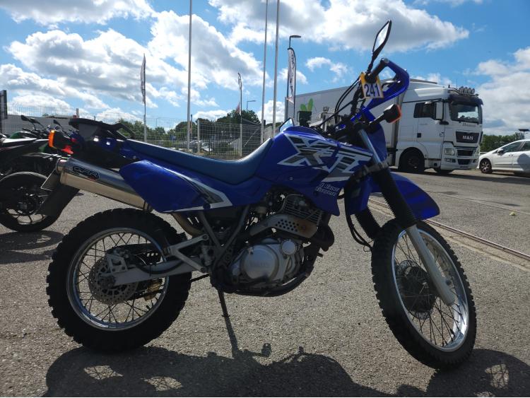 YAMAHA XT