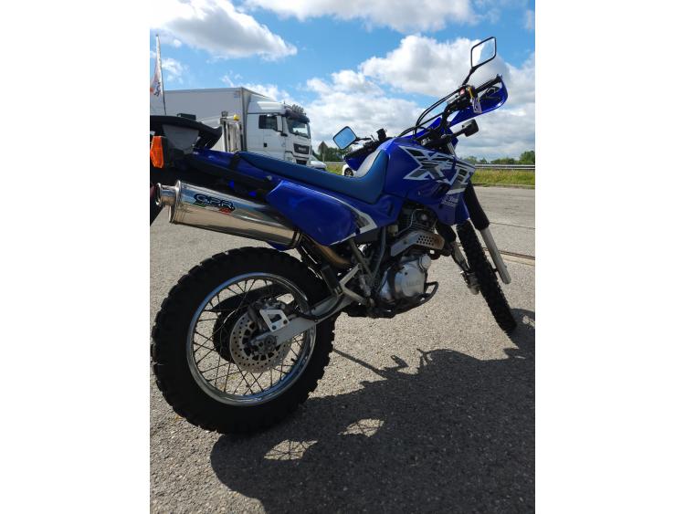 YAMAHA XT