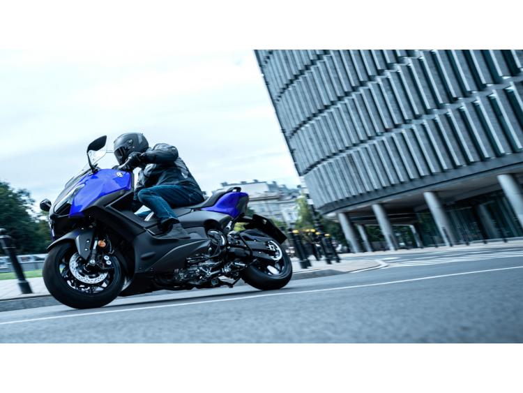 YAMAHA TMAX 560