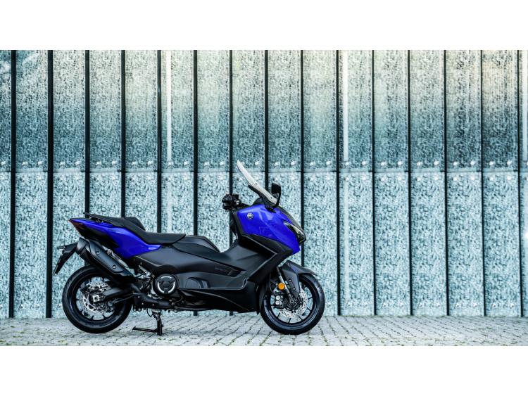 YAMAHA TMAX 560