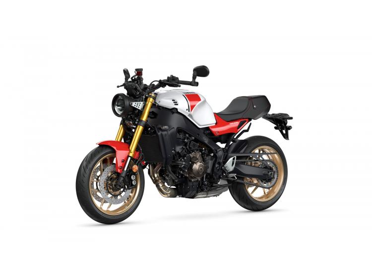 YAMAHA XSR 900
