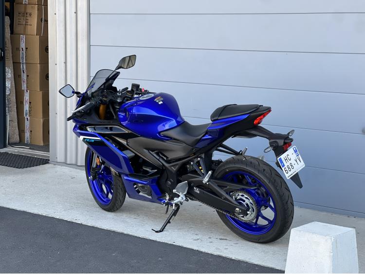 YAMAHA R3 - A2