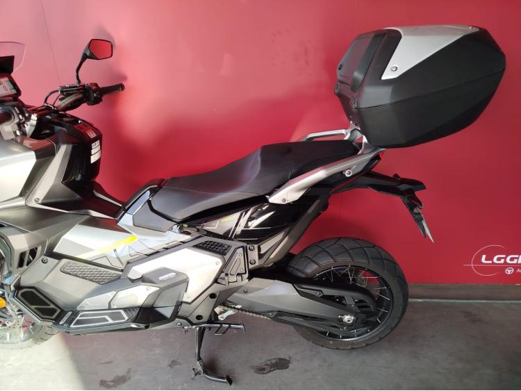 HONDA X-ADV + EQUIPEMENTS