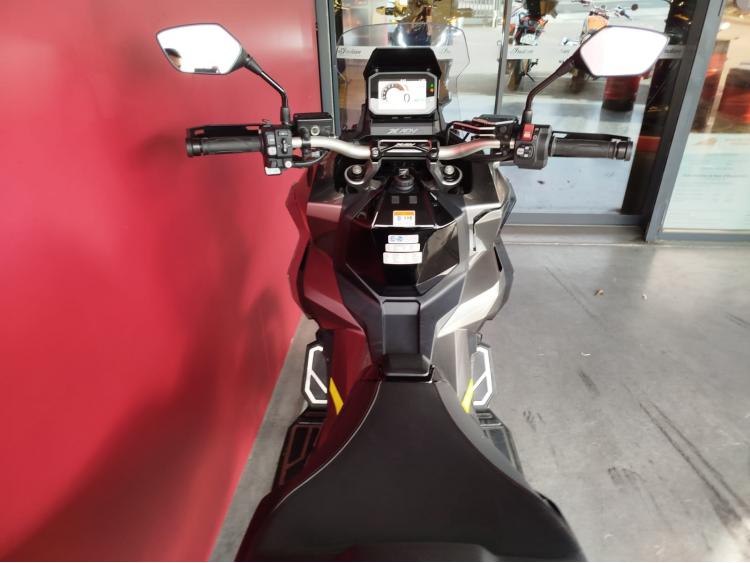 HONDA X-ADV + EQUIPEMENTS
