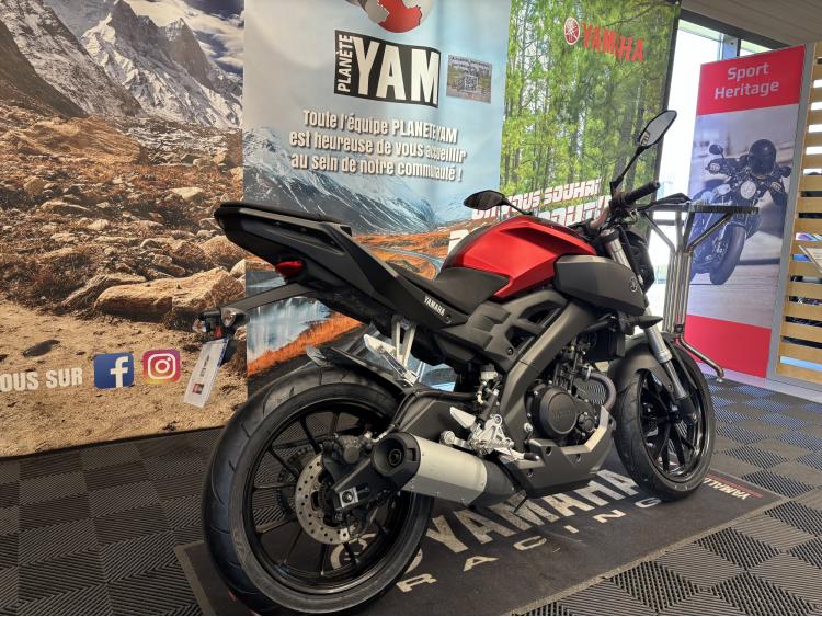 YAMAHA MT-125