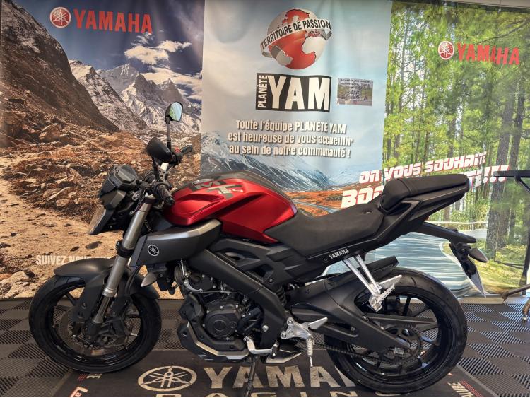YAMAHA MT-125