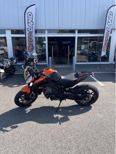 KTM 890 DUKE L
